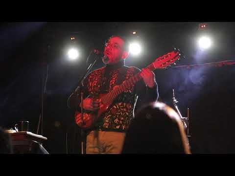 Lejano A Tu Huella - Pedro Tata Barahona