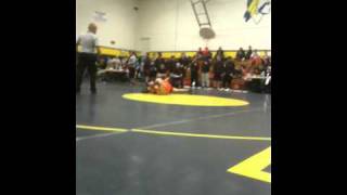 preview picture of video '12/08/10 Chris Wagner 1st Oregon HS wrestling match'