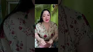 Download lagu BUNDA CANTIK GEMOY PAKAI DASTER LAGI DUDUK SAMBIL BIKIN YANG MAU DIMASAK mp3
