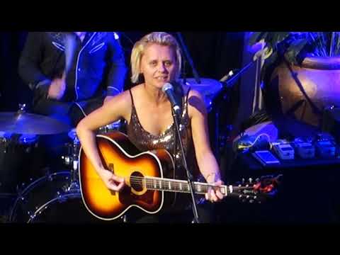 Cruise N Groove 2018 - Camille Te Nahu