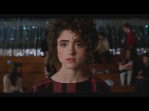 Stranger Things 2: Nancy ask Dustin to dance