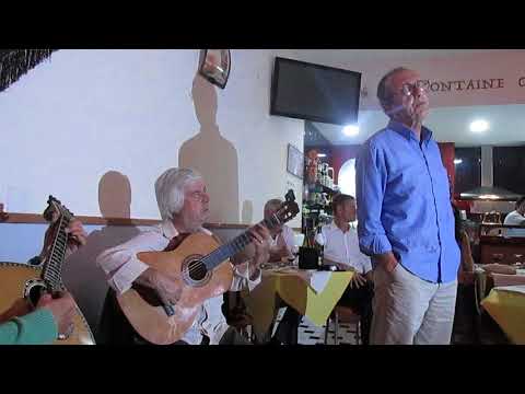 JOÃO  CARLOS FADO , NO CAFÉ LA FONTAINE FADO , NAS FONTAINHAS PORTO