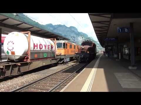 ► SBB Re 4/4 II "11320 InterregioCargo" with pushing duty in Erstfeld