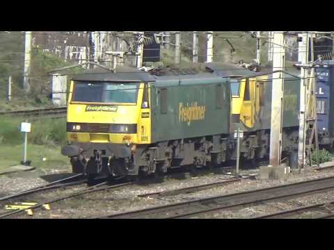 Class 90 016 and 049 at Basford Hall 21.4.18