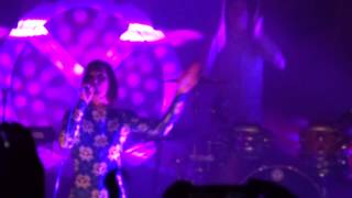 Yelle Coca sans bulles Live Guadalajara Mexico 2015