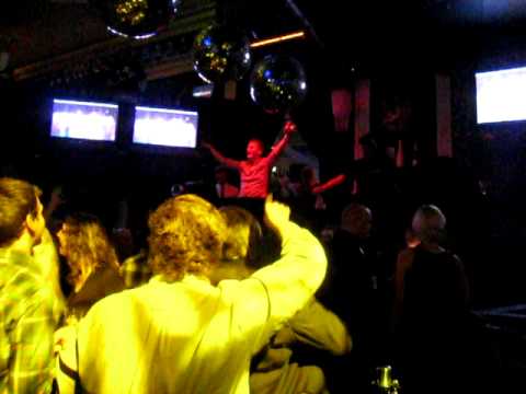 Misja Helsloot playing @ Club LUUX Oslo 5. Nov 2010