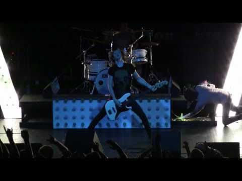 2010.07.18 Asking Alexandria - Alerion (Live in Milwaukee, WI)