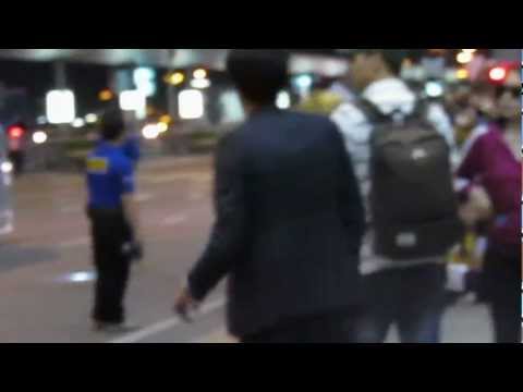 [Fancam] 121004 Sistar-Kara at Suvarnbhumi Airport