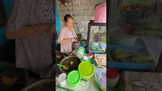 Download lagu Rujak uleg Jawa Timuran,Rujak ulek yang berdiri sejak tahun 1991.Rekomendasi bagi para wisatawan. mp3