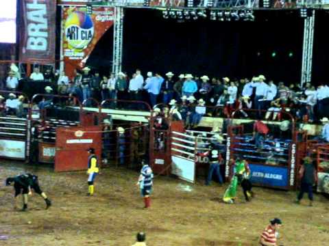 COLORADO RODEIO 2010 -FINAL Leonil Soares X Impostor (Paulo Emilio)