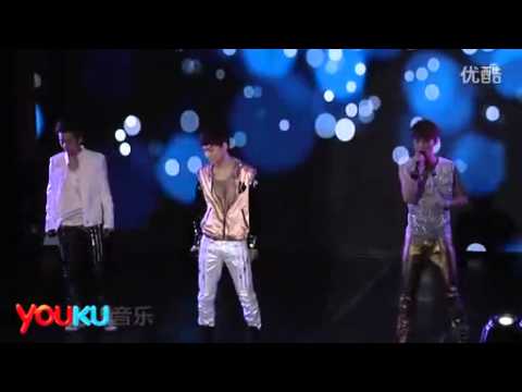 120401 EXO_SHOWCASE (China)- EXO-M, EXO-K- Into Your World (Angel)