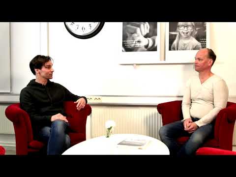 Familjeterapeut Mikael Lundgren berättar om Bekräftande samspel