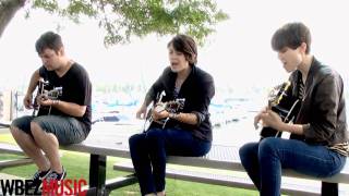 Tegan and Sara perform The Ocean acoustic for WBEZ Music