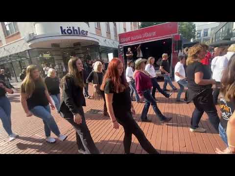 Linedance-Flashmob 2022 (3)