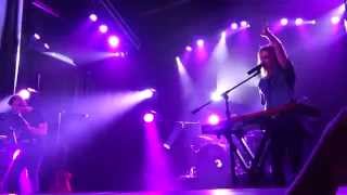 Broods &quot;Pretty Thing&quot; @ The Observatory (May 2014) Live HD