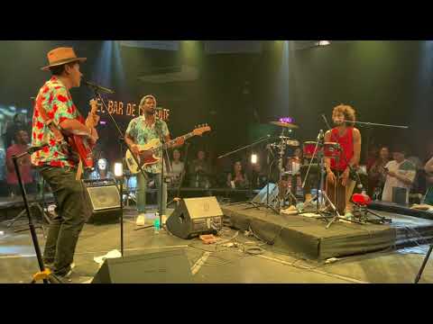 La Chamuyera - El Caribefunk (vivo en Medellín 2022)