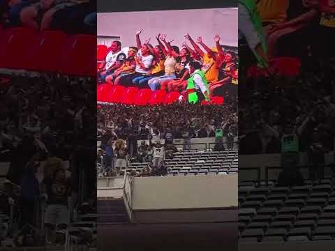 "La Rebel - Pumas en el Azteca vs América" Barra: La Rebel &bull; Club: Pumas