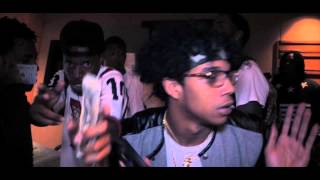 Jose Guapo-Compadres Ft.Mango & Domingo (Official In Studio Video)