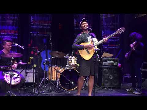 Live Performance: Jak En Poy | Bullet Dumas