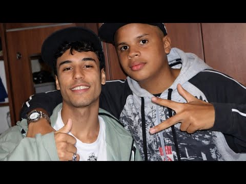 MC PAULINHO DA JG PART MC FELIPE BOLADÃO - NA BAIXADA SÓ QUEM É (RELÍQUIA)