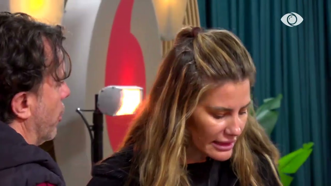 Shpëtove nga një burrë i poshtër dhe maskara/ Vazhdon debati mes Laertit dhe Valbonës