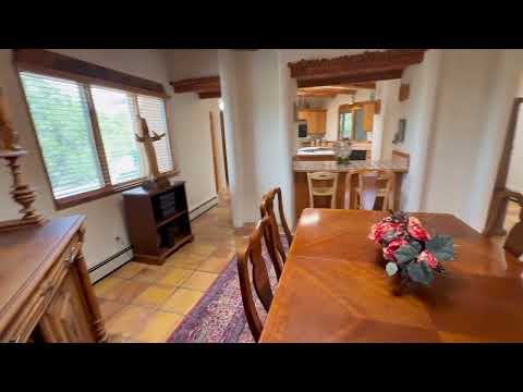 Las Barrancas neighborhood in Santa Fe