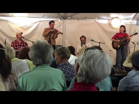 Festivals Acadiens 2019: The Savoy Family Band - "Flammes d'Enfer"