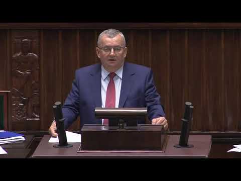 Andrzej Adamczyk: Stan dróg samorządowych jest fatalny