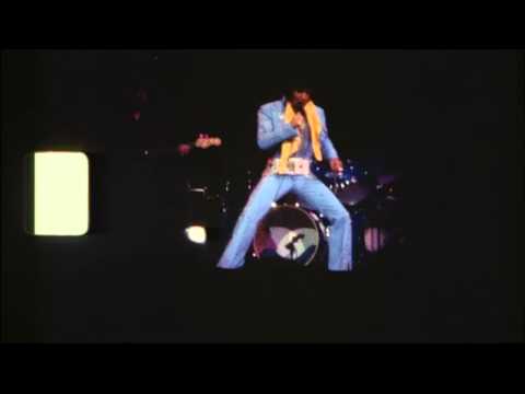 Elvis Presley & Ronnie Tutt in action (on stage @ Madison Square Garden 1972)