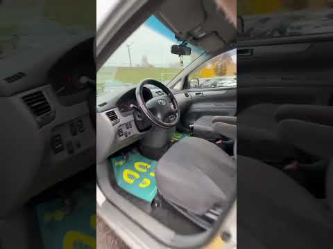 фото toyota avensis verso i 0