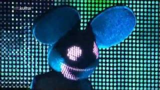 06 - Deadmau5 - Sometimes (Live at Roskilde Festival 09-07-2011)