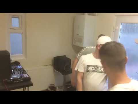 DJ Marc E B Featuring MCs Wayneo, Myers, Wilwin & Skodie