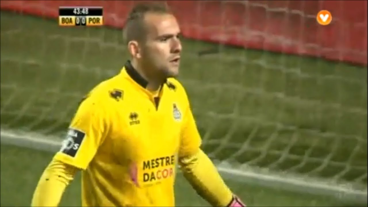 Mika - Goalkeeper of Boavista FC - Portugal 2015/16