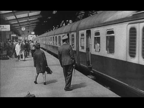 Carry On Trans Europ Express