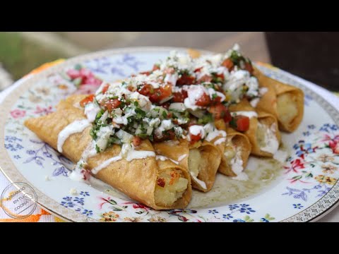 Tacos Dorados De Papa y Pico De Gallo