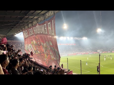 "La FIESTA GRANATE DESDE LA TRIBUNA | Hinchada de LANÚS vs. Banfield - 2026" Barra: La Barra 14 &bull; Club: Lanús &bull; País: Argentina