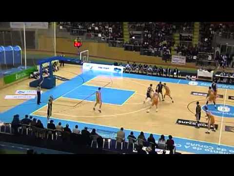 ORO LEYMA BASQUET CORUÑA,71 - C. OURENSE BALONCESTO SAD,57 (12/04/2013 0:00:00)