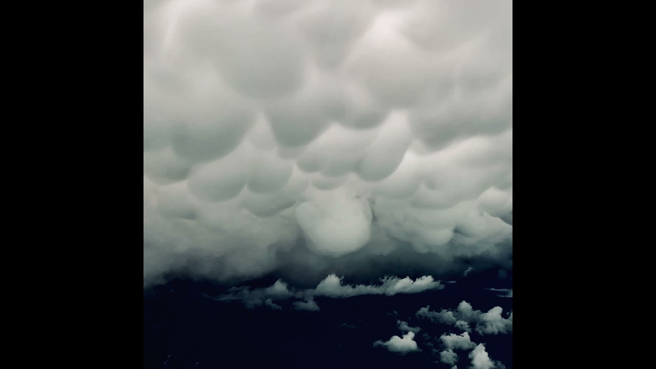 [#4] Thunderstorms seen from flight deck