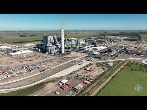 Video aéreo en la planta de UPM próximo a Pueblo Centenario y Paso de los Toros, Durazno M3 13046 52