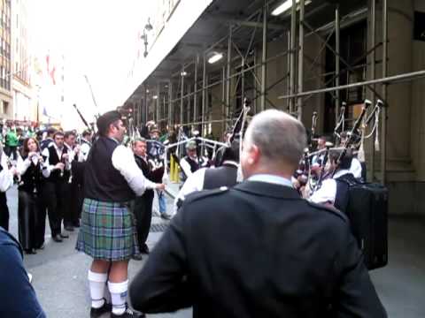 Bagad Saint Nazaire tunes up for the 2009 St. Patrick's Day Parade, NYC.