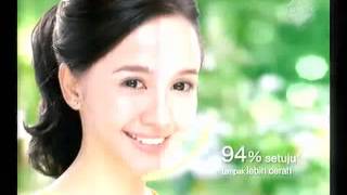 Download lagu Garnier Inovasi Komplit Pencerah Wajah feat Laudya Cynthia Bella (iklan) mp3