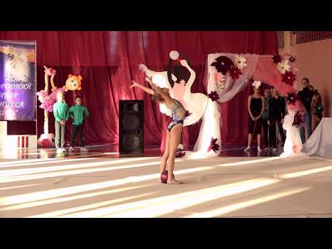 Онофрійчук Таїсія 2008 мяч