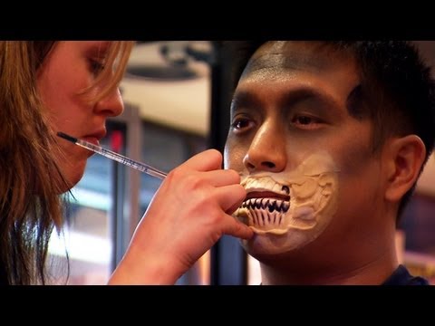 Extended Scene Episode 104, Zombie Day: Comic Book Men