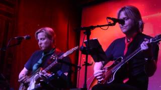 Christmas with the Nelsons "Rockin' Around The Christmas Tree"