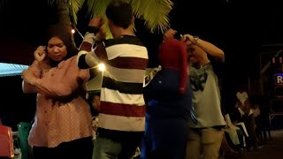 Download lagu joget Wakatobi,goyang pelan pelan tapi asik di lihat mp3