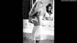 Mavis ft. Sarah Cracknell - When I Walk With You (Heartbreak Song)