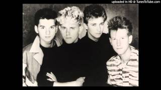 02. Shout - depeche mode [The BBC Paris Studio, London 1982]