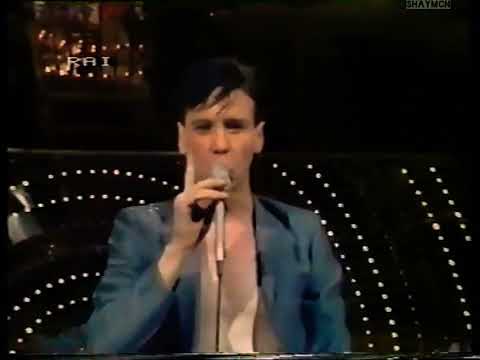 Simple Minds : New Gold Dream  (Remastered Stereo) Subtitles
