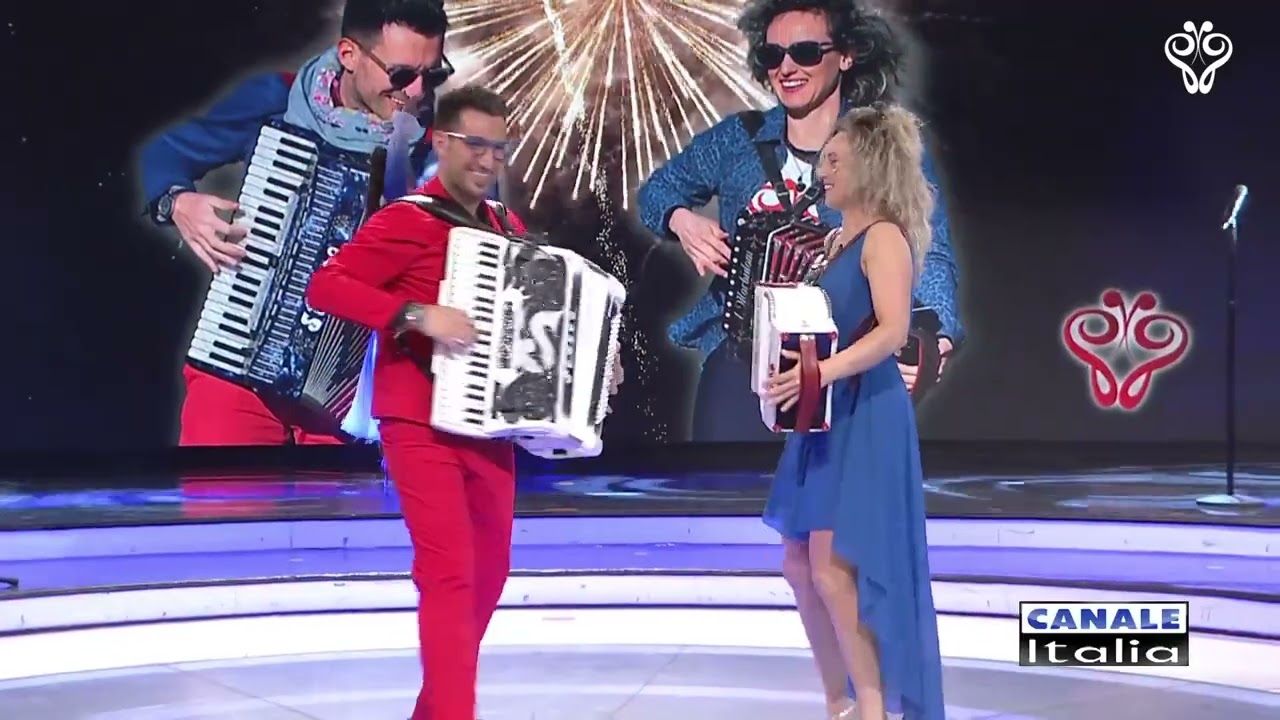 Giuseppe Spinelli & Veila - FOXETTO (fox trot) Canale Italia SPECIALE FARFALLINA in TV *new song*