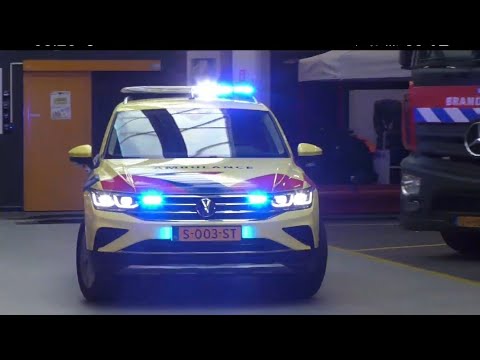 Gloednieuwe Rapid Responder 12-349 met spoed naar een melding ergens in Zandvoort